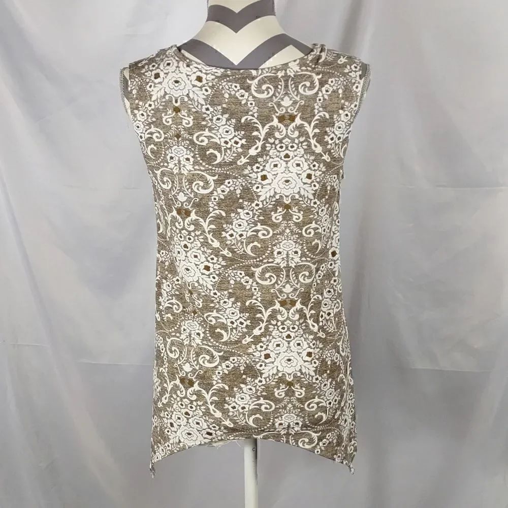 SJS Floral Asymmetrical Tank Top - Picture 4 of 6